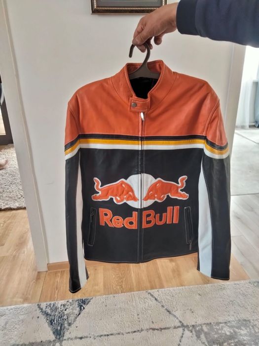 Продам кожаную куртку, Redbull