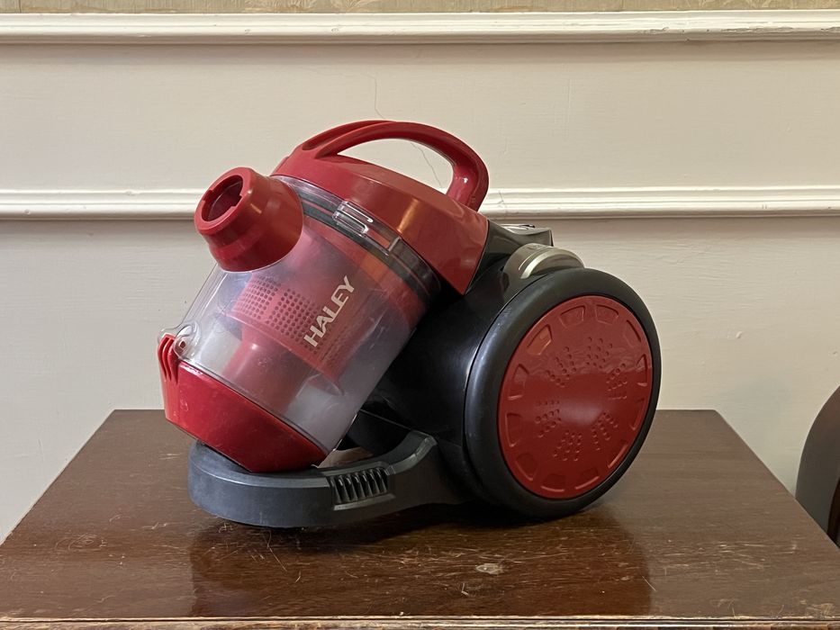 Пылесос HALEY HY-925