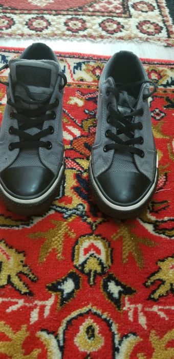 Vand tenisi converse