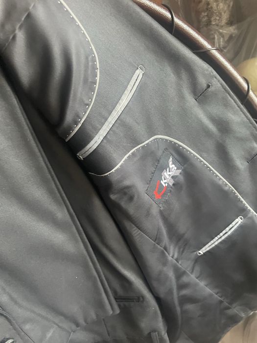 Продам мужской костюм