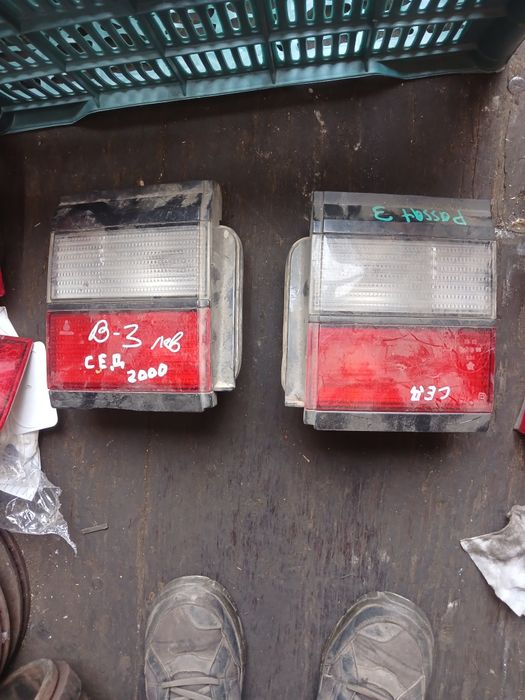 Фонарь на крышку багажника Фольксваген ПасатВ3 седан