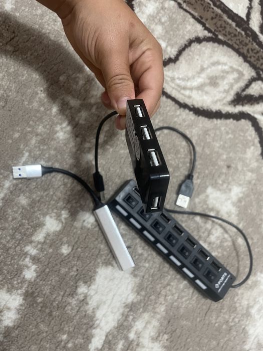 3 taipuri usb  sunt foarte bune