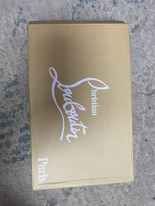 продам Christian Louboutin