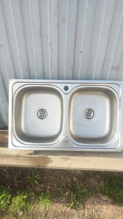 Мойка на кухню.