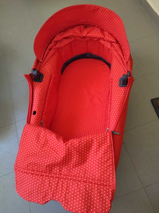 Бебешка количка Stokke