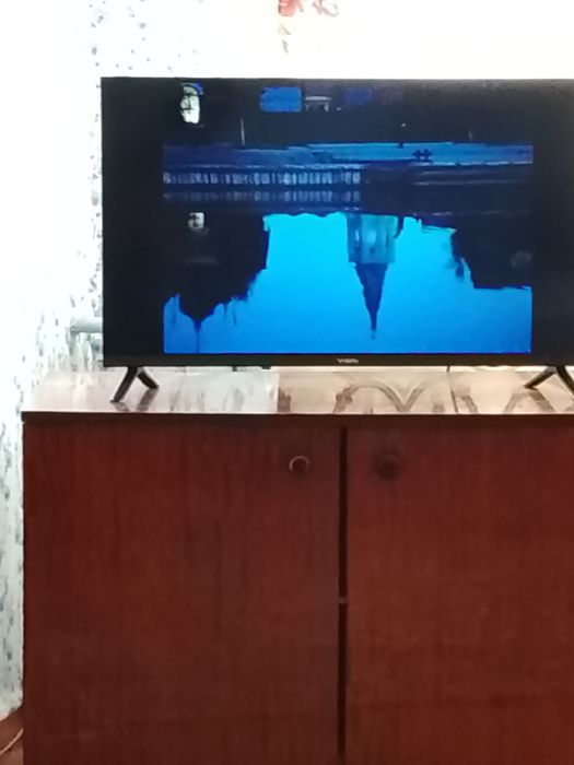 Телевизор смарт.