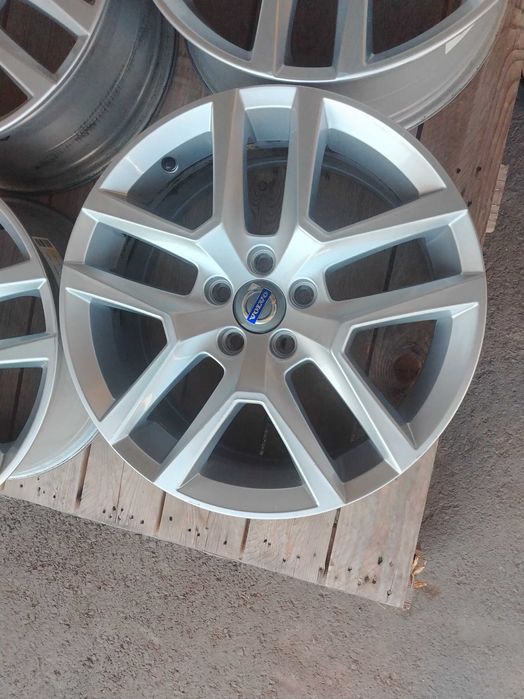 4бр.алуминиева джанта 18цола за Volvo 5x108
