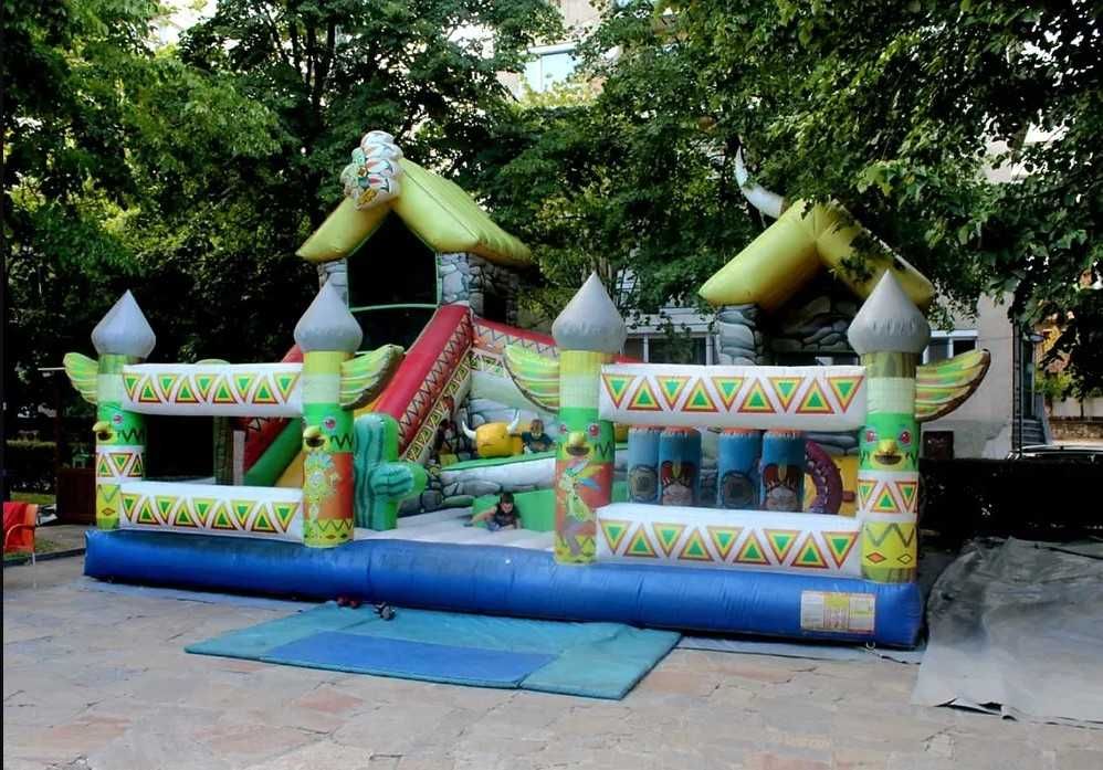 Градински батут - Замък