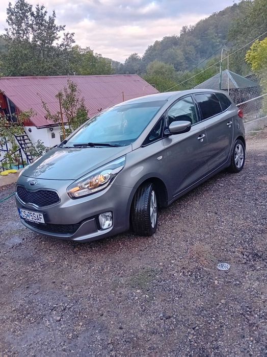 Kia carens 2013 benzină 1,6