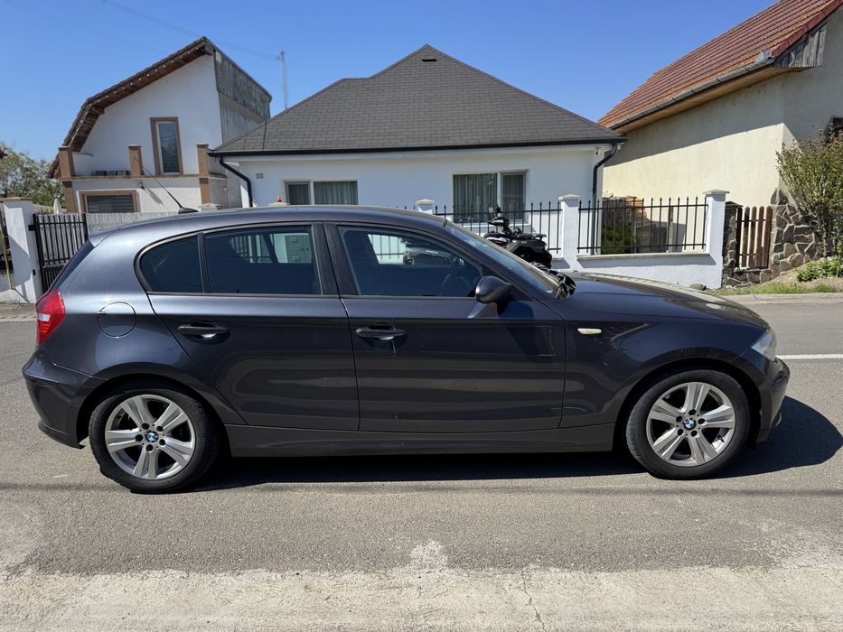 BMW 120d Automat • Webasto • Dublu Climatronic • Intretinut • Revizii la zi