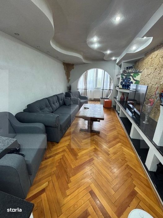 Apartament 3 camere, 88 mp, zona Gradiste