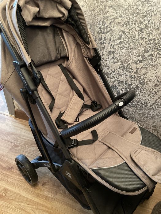 Продам коляску Babalo future 2023 года.