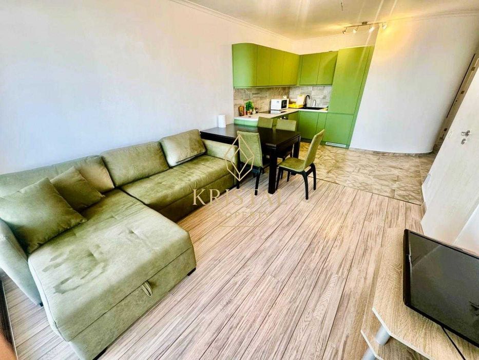 Продава се Тристаен апартамент в Свети Влас - 72 кв.м за 1488 €/кв.м - Снимка #1