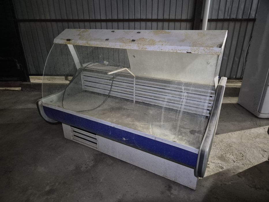 Витрины холодильник.