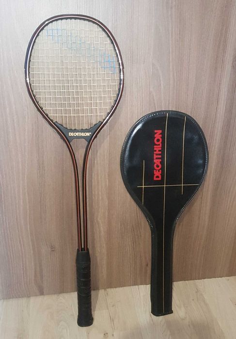 Старинна ракета с калъф