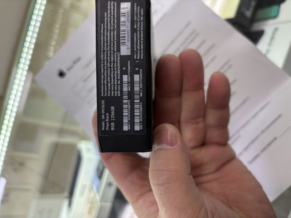 Samsung S24 256Gb новый