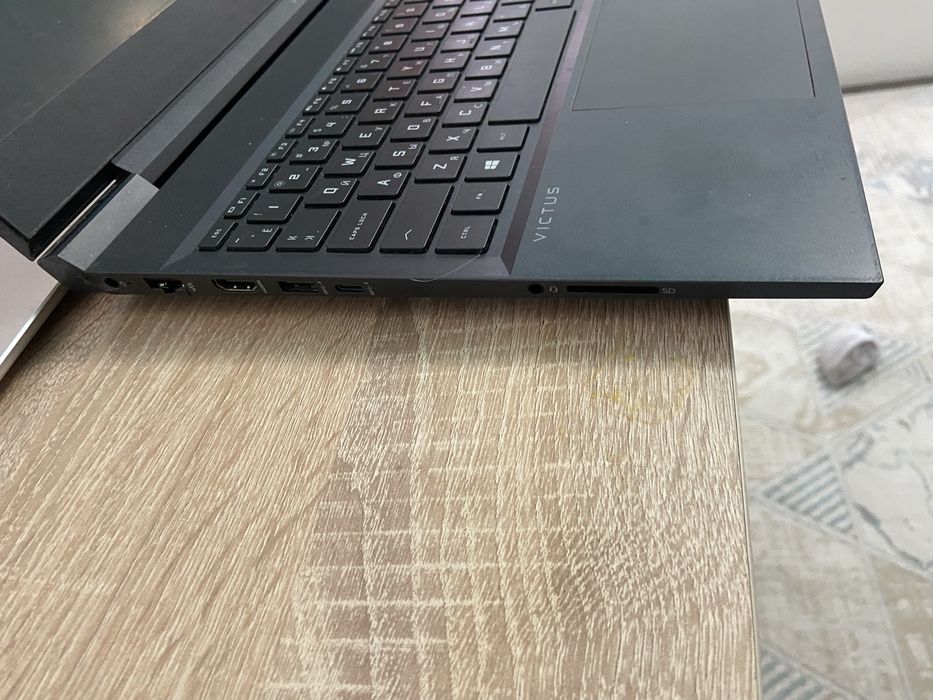 Ноутбук Victus