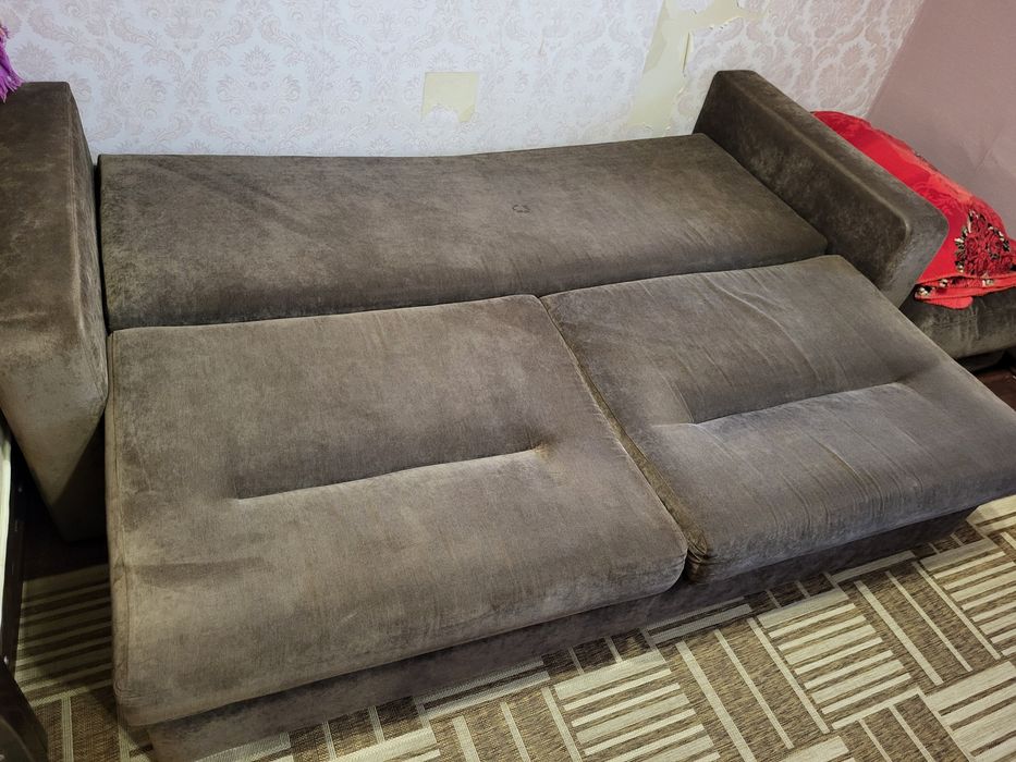 Диван в отличном состоянии.