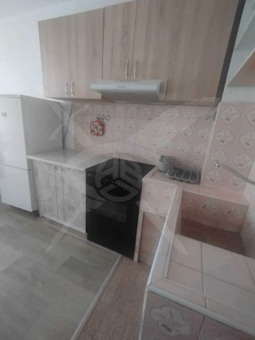 Дава се под наем Тристаен апартамент в Варна, Център - 100 кв.м за 500 € - Снимка #1