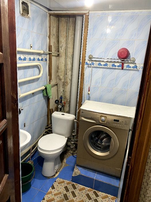 Сдается 2 х ком квартира