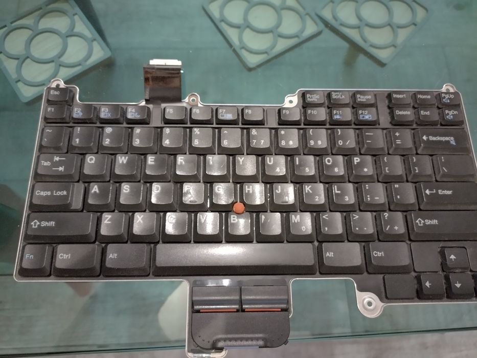 Клавиатури за ретро лаптопи IBM и HP