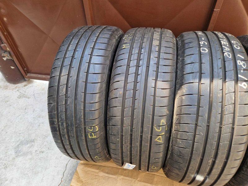 4 Goodyear R18 235/60
летни гуми 
DOT4819