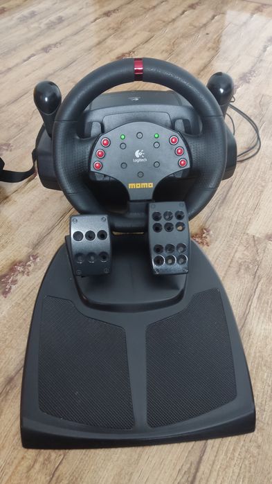 Se vinde Volan Gaming