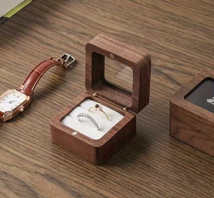 Булчинска кутия за халки и пръстени  дървена прозрачен капак за сватба