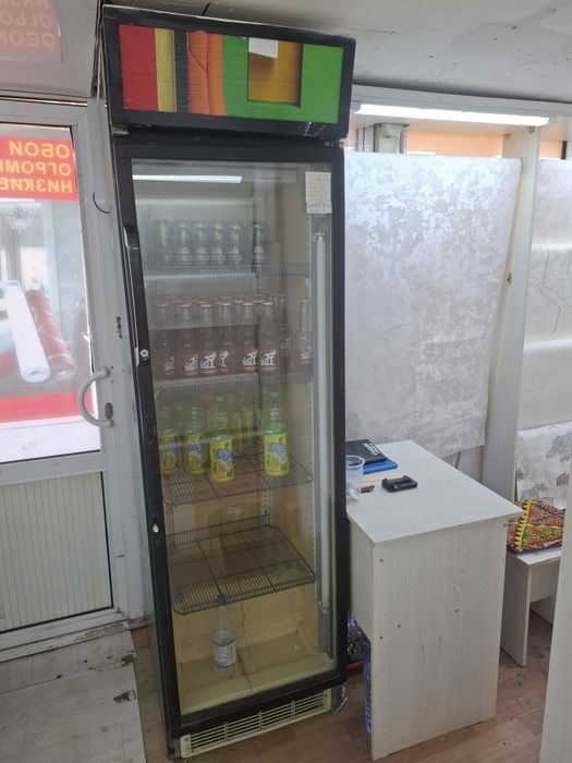 Холодильник продаются