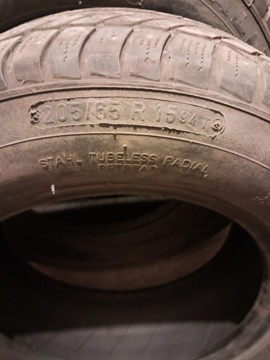 Продам шины зимние winter