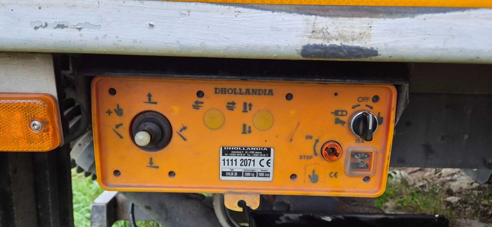 Camion apicol Renault Midlum 18 T pentru stupi pe 10 rame