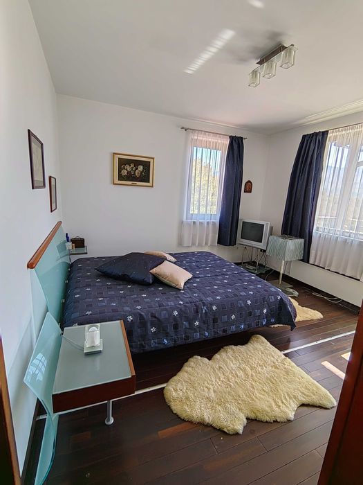 Продава се Къща в Априлци - 300 кв.м за 1167 €/кв.м - Снимка #2