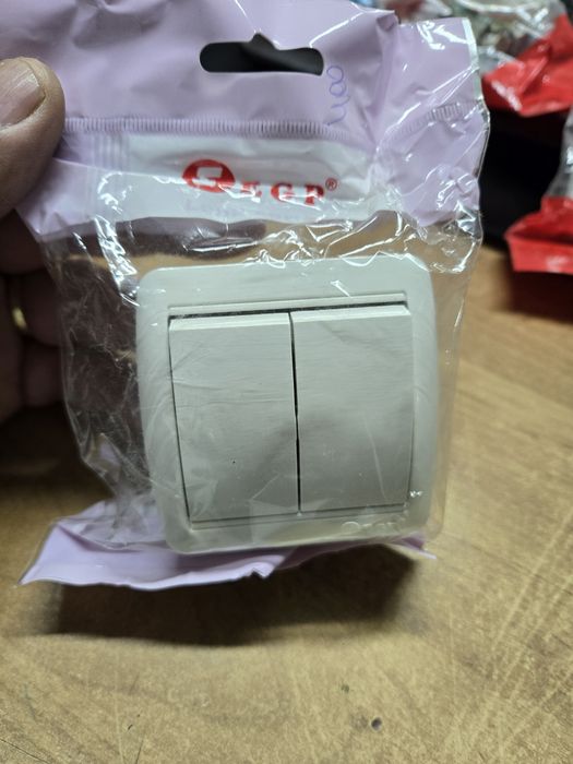 Продам Включатели разных фирм