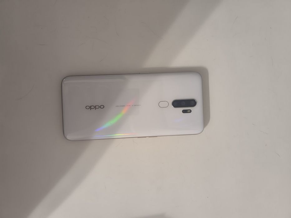 Продам телефон oppo a5