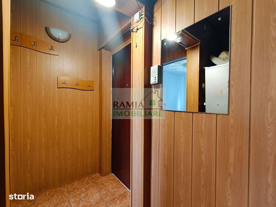 Apartament 3 camere, Cartierul Florilor, Boxă și parcare