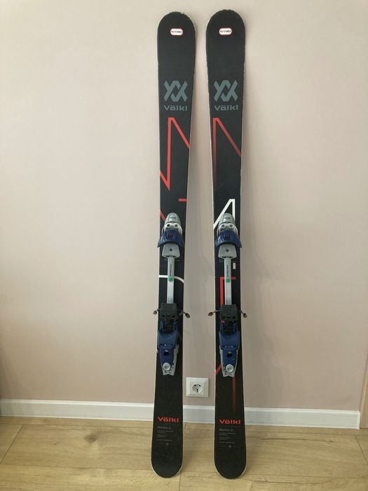 Ски Туринг с и колани