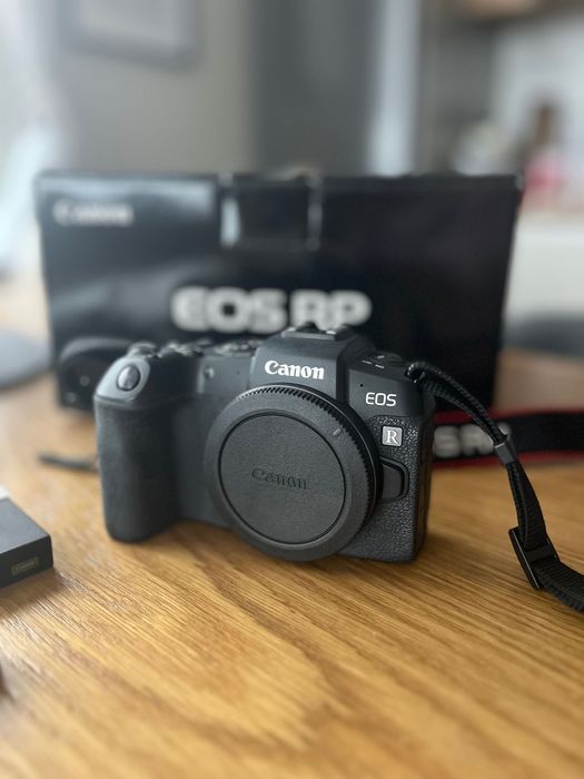 Фотоапарат Canon RP