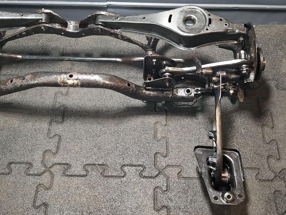 Punte Spate Volkswagen Touran 1T1, 1T2 2003 - 2010 Tdi Bmm 1K0505315Bh