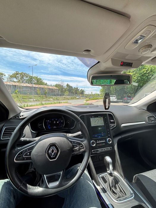 Renault Megane 4 (2019) INTENS • 1.3 TCe 160 CP • BOSE • TRAPĂ •  MASAJ