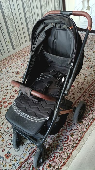 Продам детскую коляску