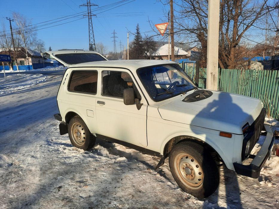 Продам ниву на активном ходу
