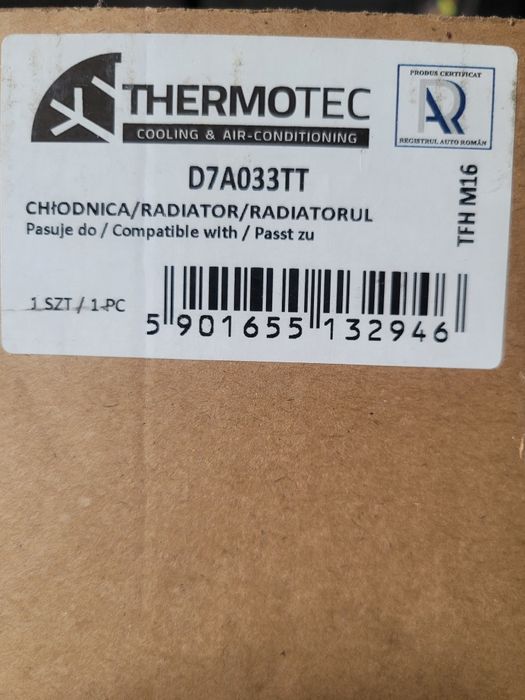 Vând radiator auto nou