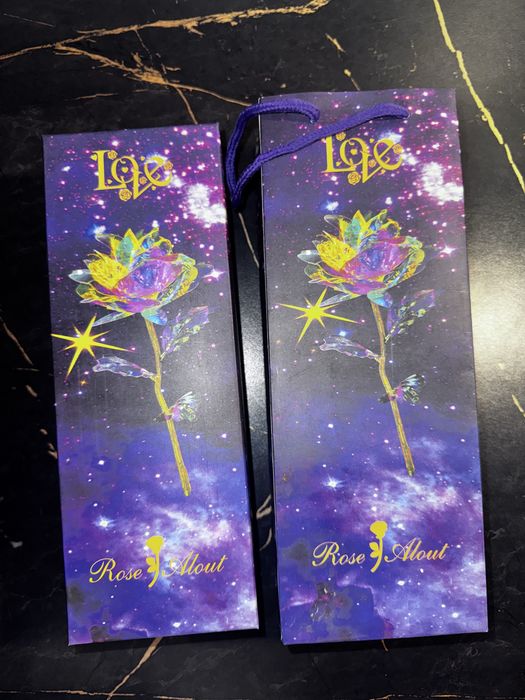 Розы в колбе опт и розница