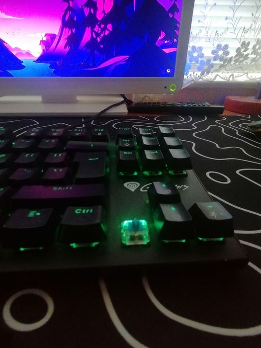 Механична клавиатура Genesis