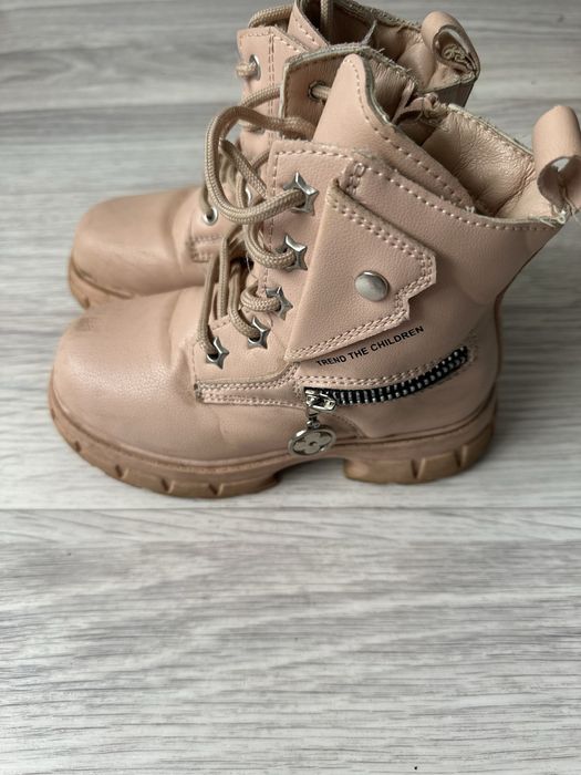 Продам обувь для девочки