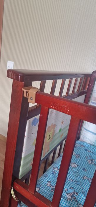 Кроватка детская с люлькой