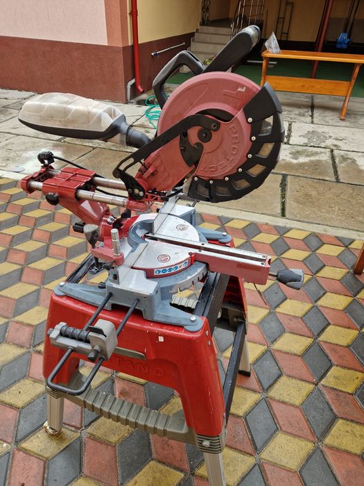 Fierăstrău circular cu masă  Einhell