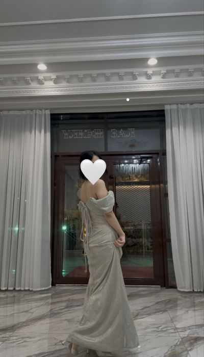 Продаю красивое вечернее платье