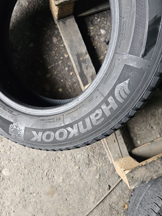 4 anvelope iarna 215 65 16 Hankook 2018