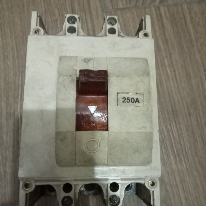 продам щит по электричеству
